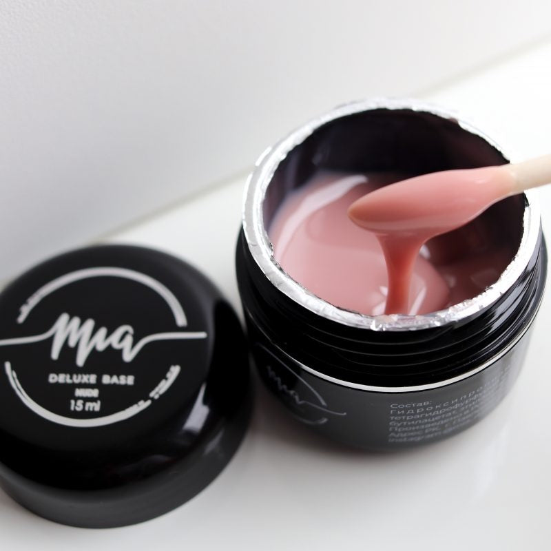 Mia Deluxe Base Nude 15 ml
